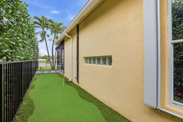 7121 Catalina Isle Drive, Lake Worth, FL 33467