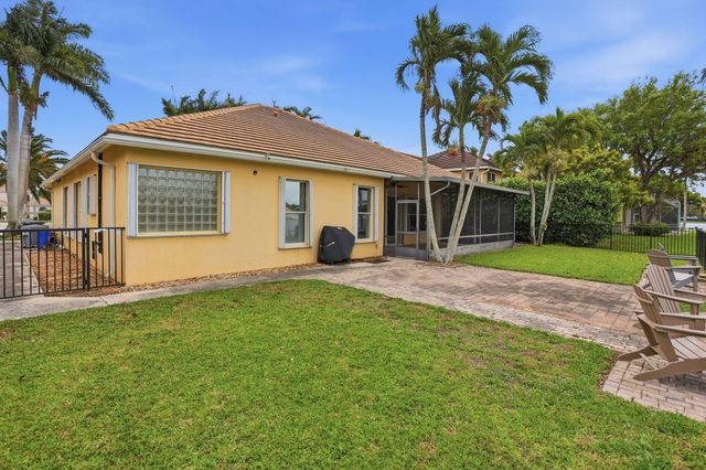 7121 Catalina Isle Drive, Lake Worth, FL 33467