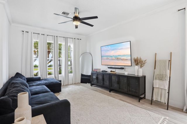 7121 Catalina Isle Drive, Lake Worth, FL 33467