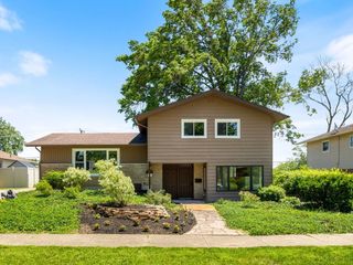 15023 Mission Avenue, Oak Forest, IL 60452
