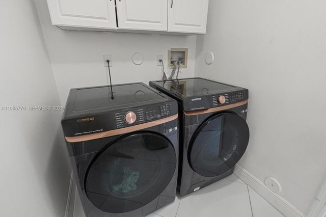 1421 NW 129th Ave, Sunrise, FL 33323