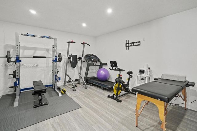 1421 NW 129th Ave, Sunrise, FL 33323