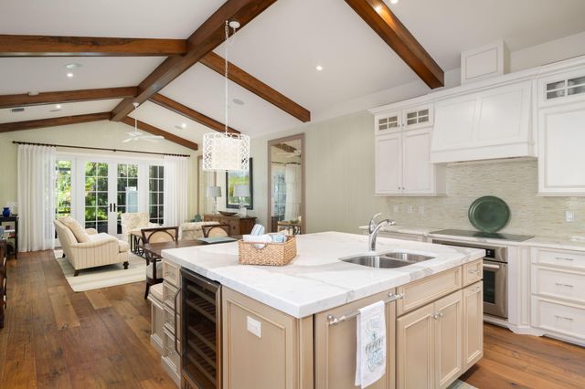 100 Palm Island Lane, Indian River Shores, FL 32963