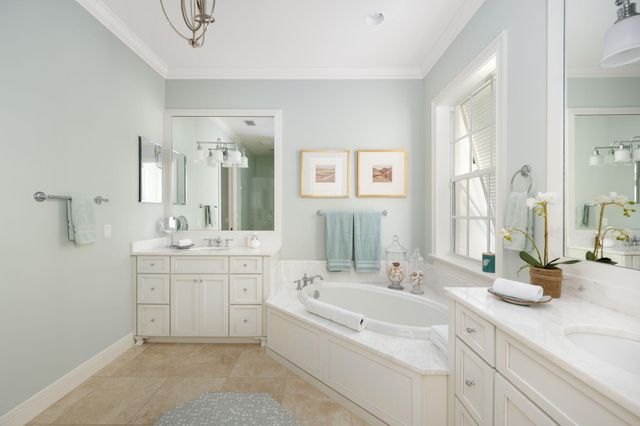 100 Palm Island Lane, Indian River Shores, FL 32963