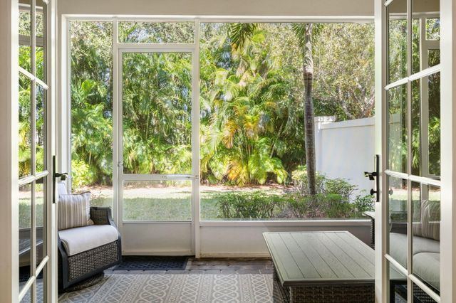 100 Palm Island Lane, Indian River Shores, FL 32963