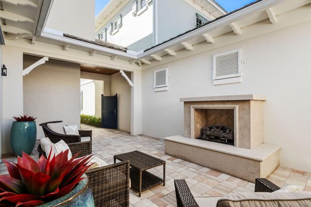 100 Palm Island Lane, Indian River Shores, FL 32963