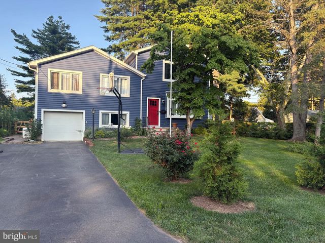 321 WALNUT LN, Princeton, NJ 08540