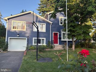 321 WALNUT LN, Princeton, NJ 08540