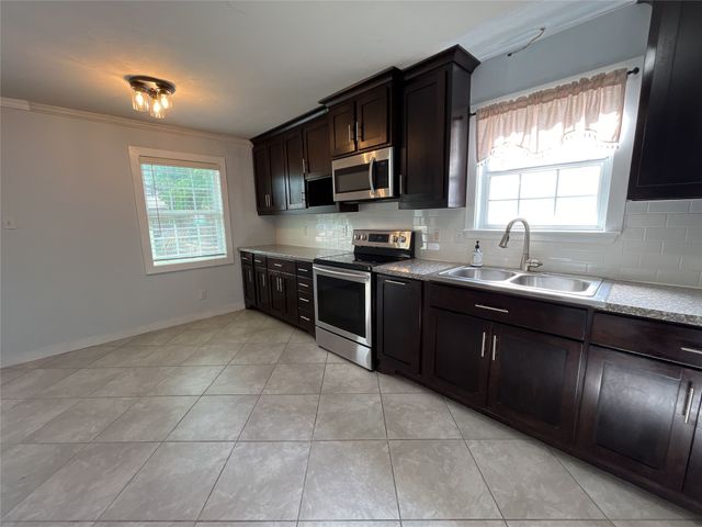 12120 Bishop Drive, Balch Springs, TX 75180