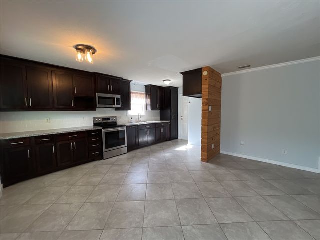 12120 Bishop Drive, Balch Springs, TX 75180