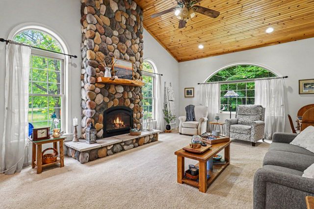 7245 River Road, Evart, MI 49631