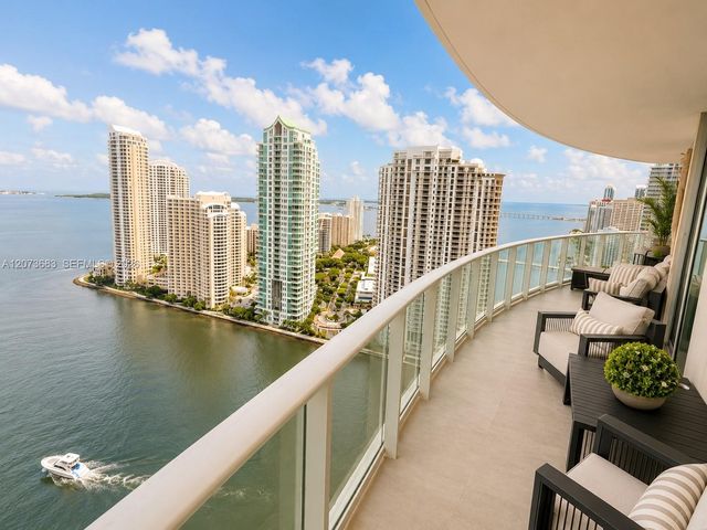 300 S Biscayne Boulevard T-2910, Miami, FL 33131