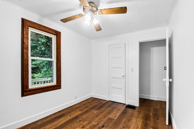 6109 Brooklyn Road, Jackson, MI 49201