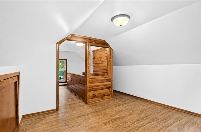 6109 Brooklyn Road, Jackson, MI 49201