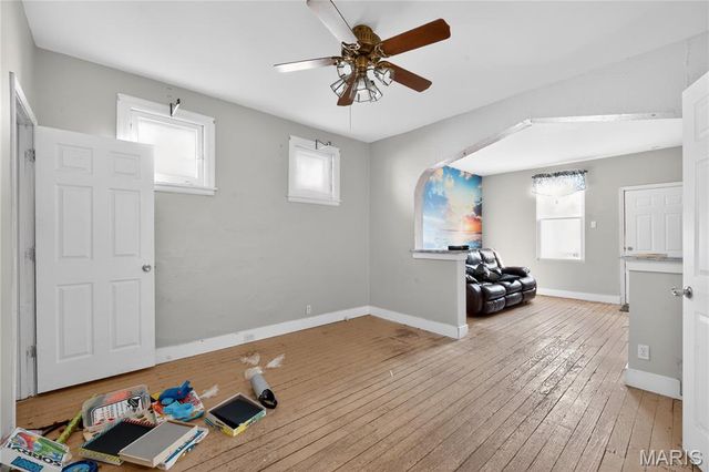 4172 Concordia Avenue, St Louis, MO 63116
