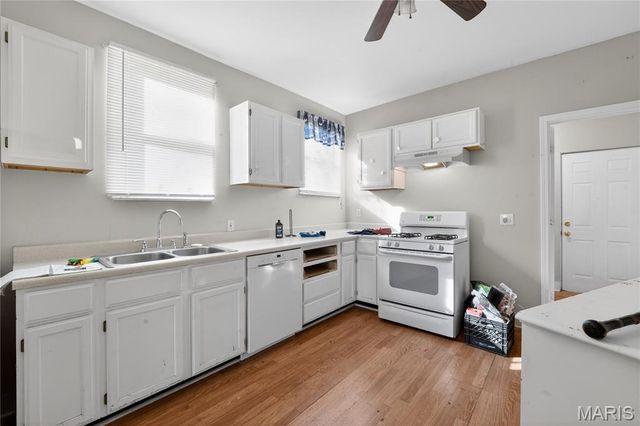 4172 Concordia Avenue, St Louis, MO 63116
