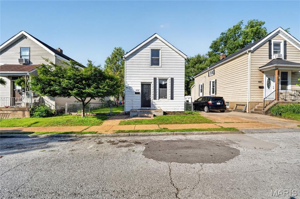 4172 Concordia Avenue, St Louis, MO 63116