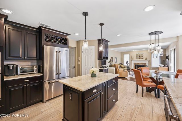 19 Vail Valley Drive, Manalapan, NJ 07726