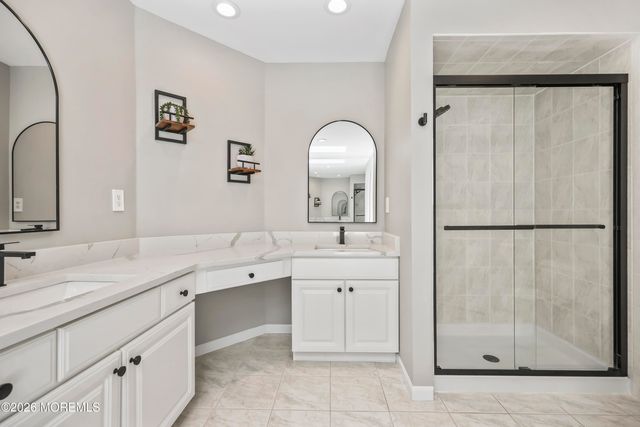 19 Vail Valley Drive, Manalapan, NJ 07726