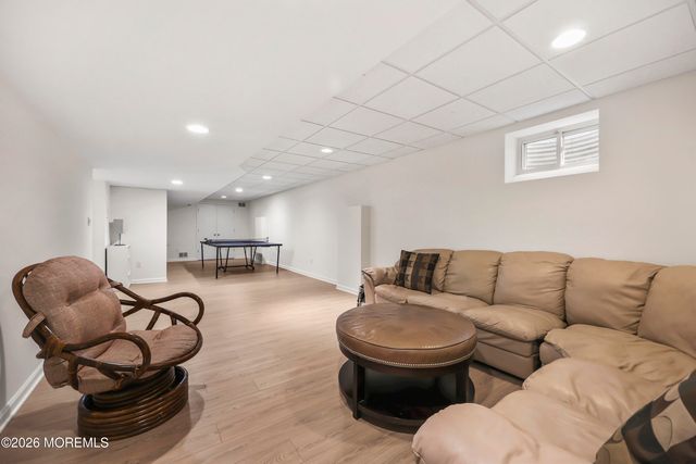 19 Vail Valley Drive, Manalapan, NJ 07726