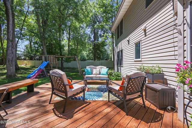 19 Vail Valley Drive, Manalapan, NJ 07726