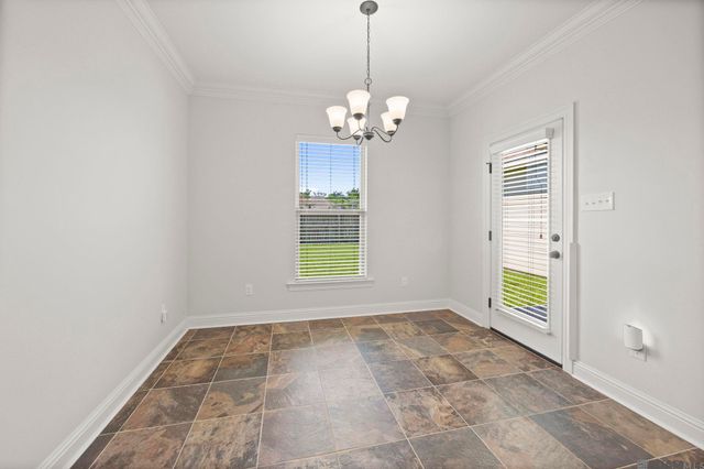 471 Lake Breeze Dr, Baton Rouge, LA 70820