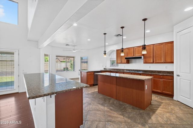 11320 E SPAULDING Avenue, Mesa, AZ 85212