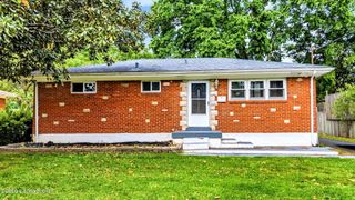 7710 Carnation Dr, Louisville, KY 40258