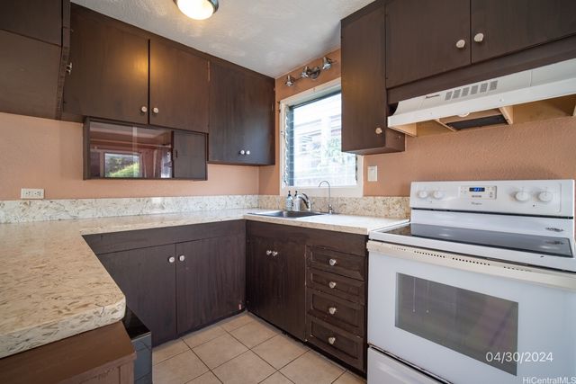 1483 Mahiole Street B, Honolulu, HI 96819