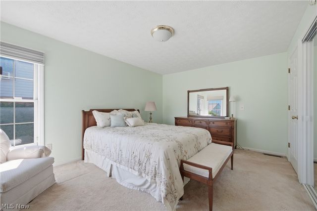 115 Denham Circle NE, Canton, OH 44721