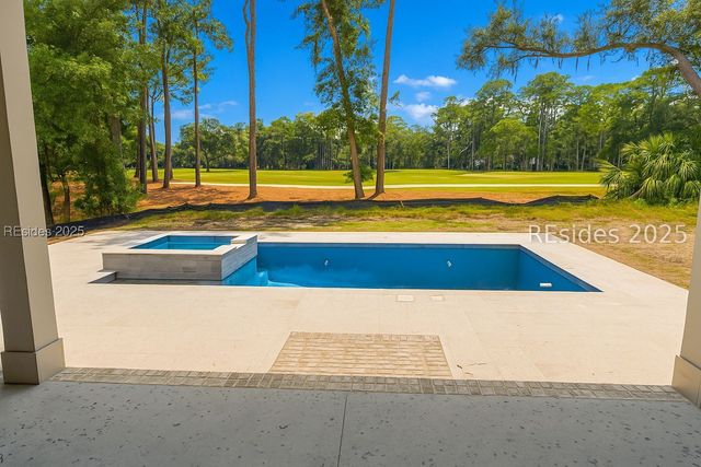 29 Hawthorne Rd, Bluffton, SC 29910