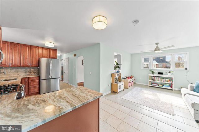 208 2ND AVE, Broomall, PA 19008