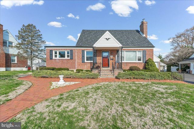 208 2ND AVE, Broomall, PA 19008