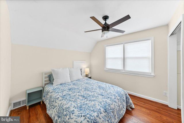 208 2ND AVE, Broomall, PA 19008