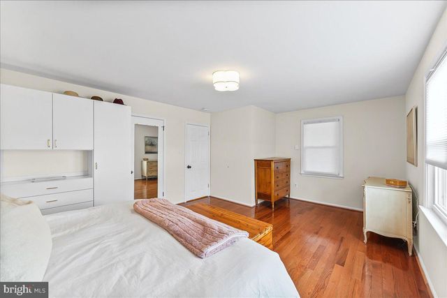 208 2ND AVE, Broomall, PA 19008