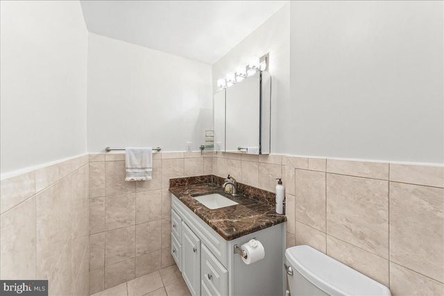 208 2ND AVE, Broomall, PA 19008