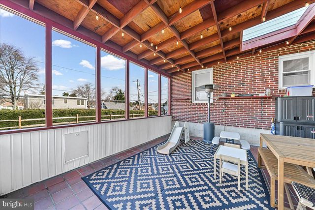208 2ND AVE, Broomall, PA 19008