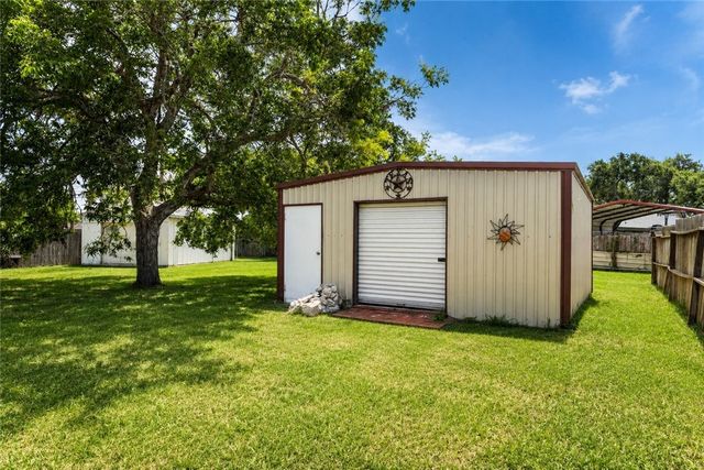3201 E Bayberry Pl, Corpus Christi, TX 78418