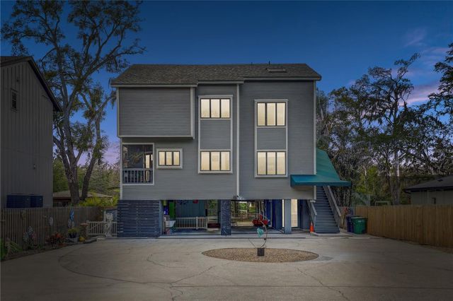 7500 N OLA AVENUE, Tampa, FL 33604