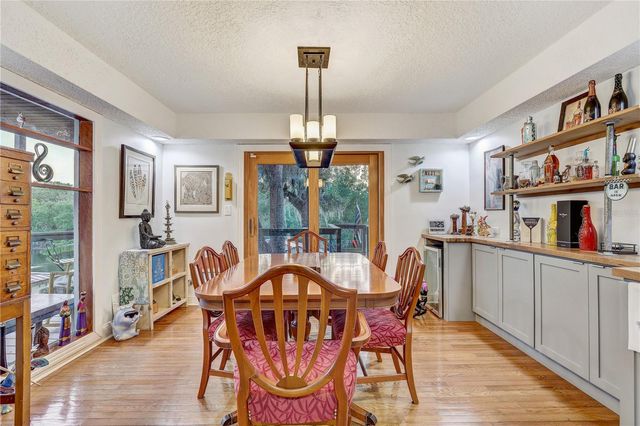 7500 N OLA AVENUE, Tampa, FL 33604