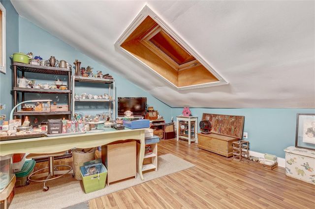 7500 N OLA AVENUE, Tampa, FL 33604