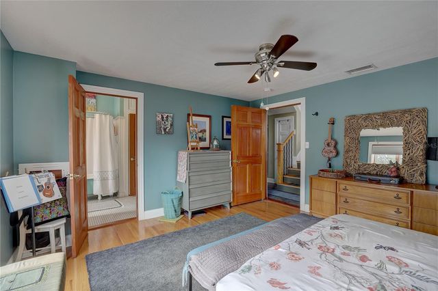 7500 N OLA AVENUE, Tampa, FL 33604