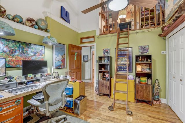 7500 N OLA AVENUE, Tampa, FL 33604