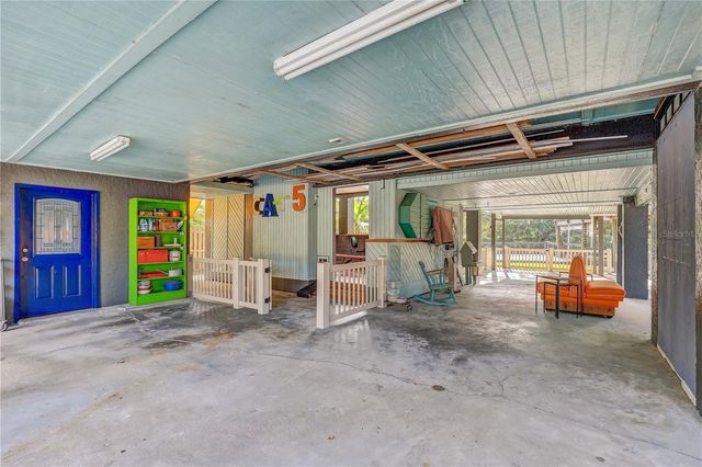 7500 N OLA AVENUE, Tampa, FL 33604