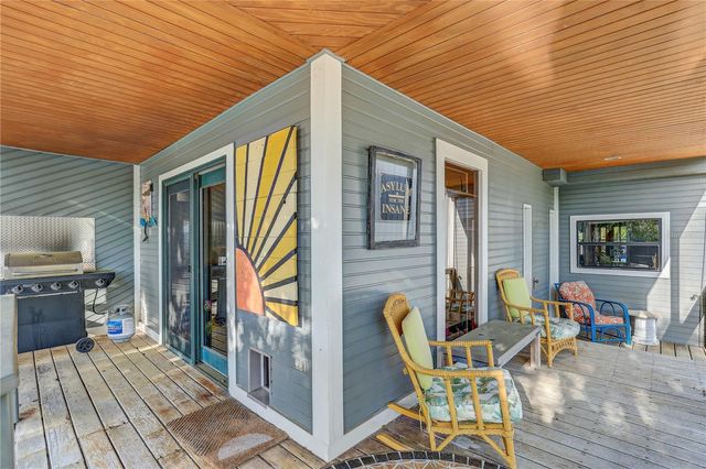 7500 N OLA AVENUE, Tampa, FL 33604