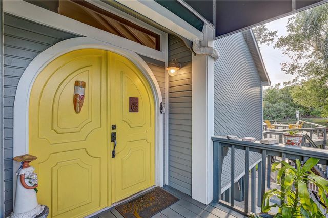 7500 N OLA AVENUE, Tampa, FL 33604