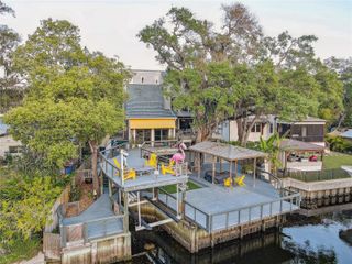 7500 N OLA AVENUE, Tampa, FL 33604