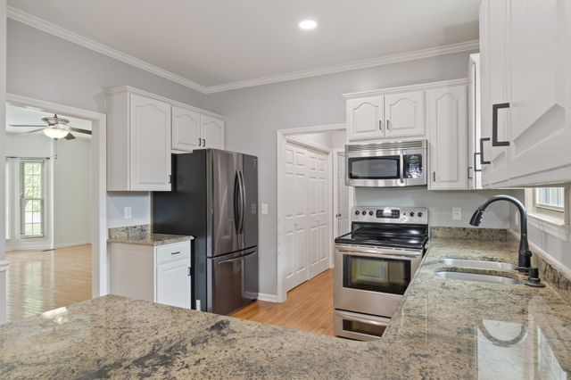 2100 Woodwind Pt, Mount Juliet, TN 37122