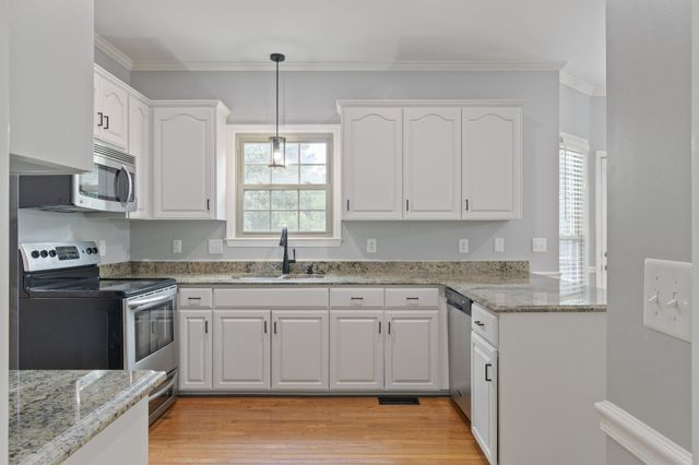 2100 Woodwind Pt, Mount Juliet, TN 37122