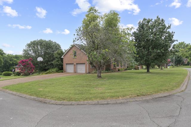 2100 Woodwind Pt, Mount Juliet, TN 37122